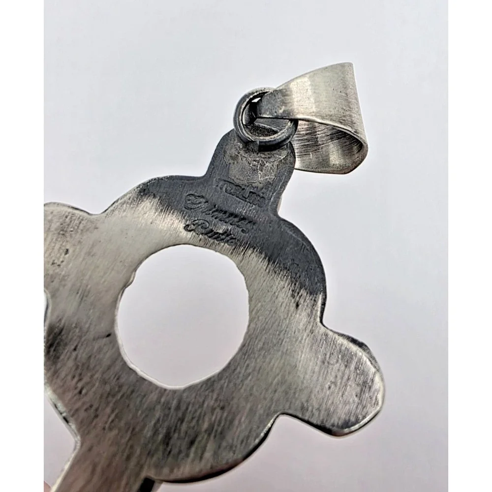 The Unbranded Brand this pendent